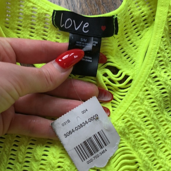 Neon Yellow Cut-Out Stretch Ribbed Crop-Top - Picture 4 of 5